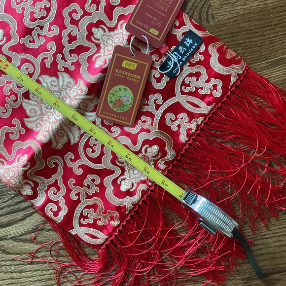 Yun Brocade of China silk scarf 
Gold and Red - Picture 9 of 10